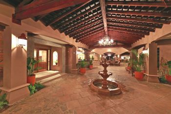 Hotel Cubit� Boutique Resort & Spa