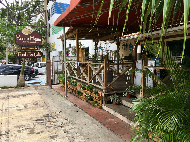 Panama House Bed & Breakfast