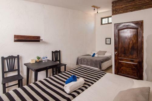 Hotel & Hostel El Punto