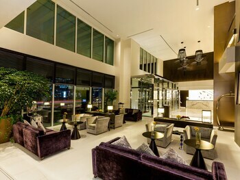 Flora Creek Deluxe Hotel Apartments