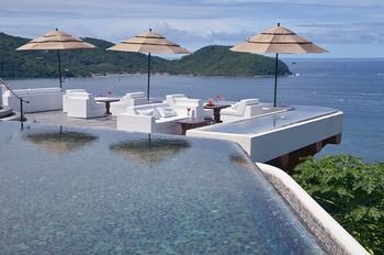 Tentaciones Hotel & Lounge Pool