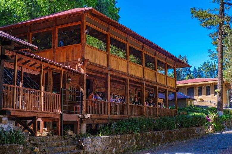 Hotel Zirahuen Forest And Resort
