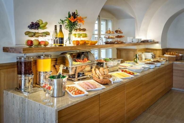 Hotel Golden Star
