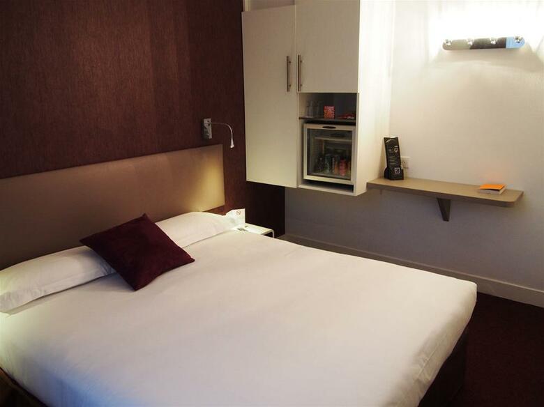 Porte De Versailles Hotel