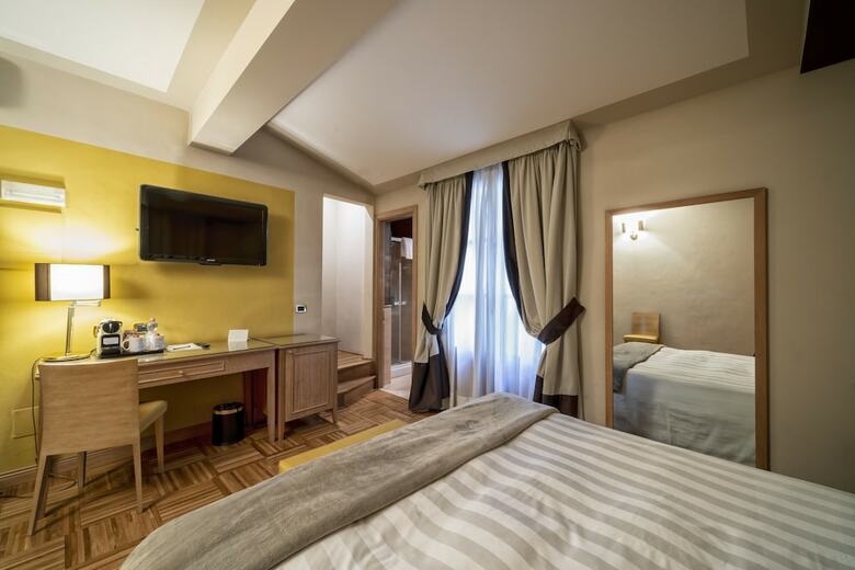 Solo Experience Hotel