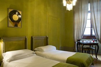 Bed & Breakfast N4u Guest House