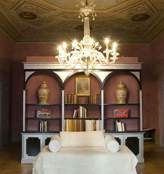 Bed & Breakfast N4u Guest House