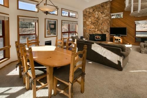 Hotel Aspen Creek By 101 Great Escapes