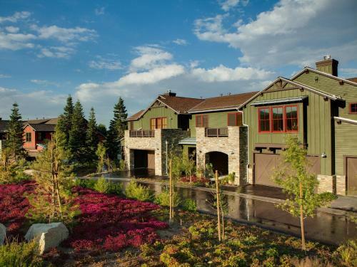 Hotel Snowcreek Resort