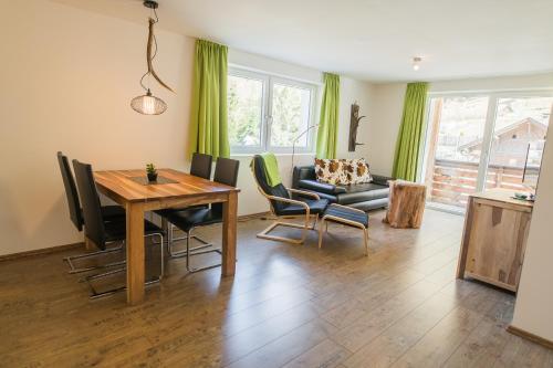 Aparthotel Hotel Residence Martell Mountains