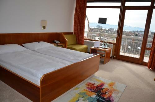 Hostal Hotel Garni Reulein
