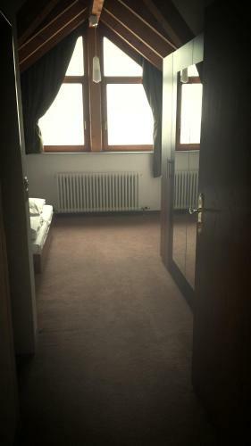 Hostal Hotel Garni Reulein