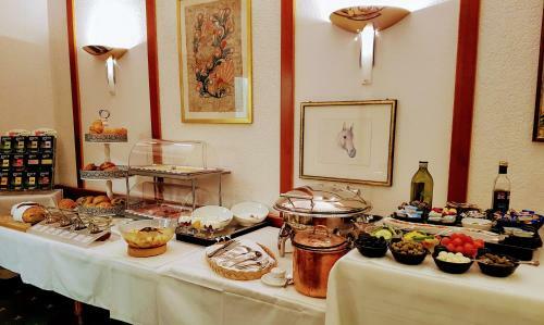 Hostal Hotel Garni Reulein