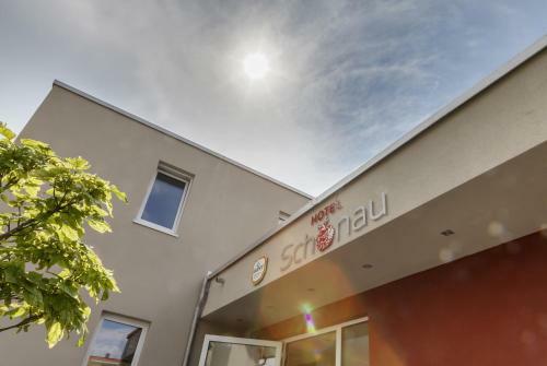 Hotel Sch�nau