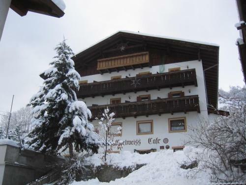 Hostal Gasthof Edelweiss