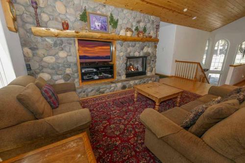 Redawning Lupine Trail Holiday Home 1