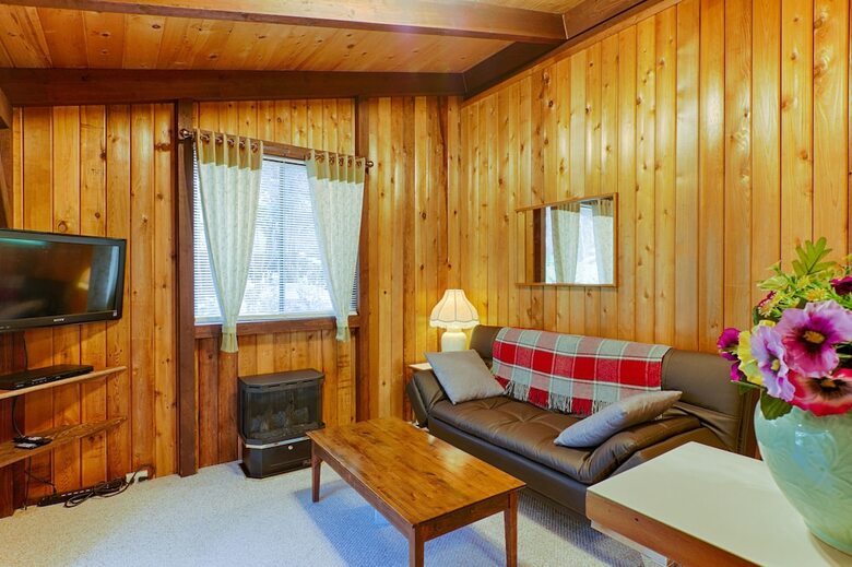 Lava Lodge At Hale Kilauea