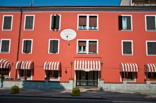Hotel Albergo Rond�