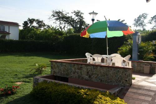Hostal Villa Flor Blanca