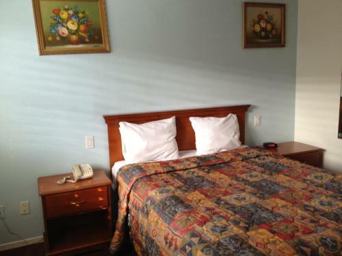 Oak Tree Motel