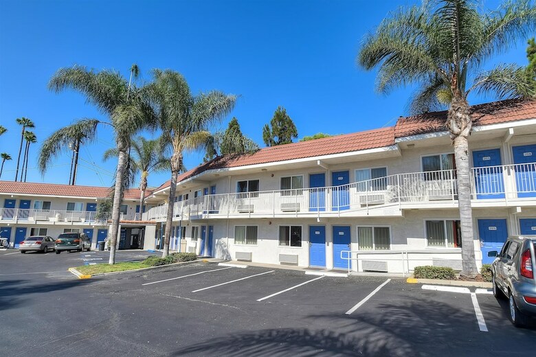 Motel 6 Los Angeles - Long Beach