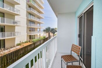 Hotel Holiday Inn Express Orange Beach - On The Beach