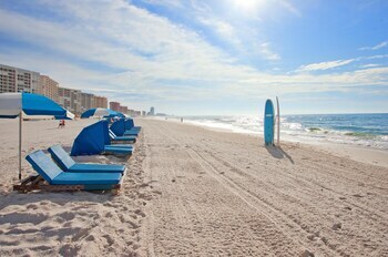 Hotel Holiday Inn Express Orange Beach - On The Beach