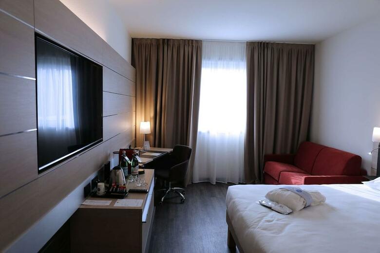 Hotel Novotel Brescia 2