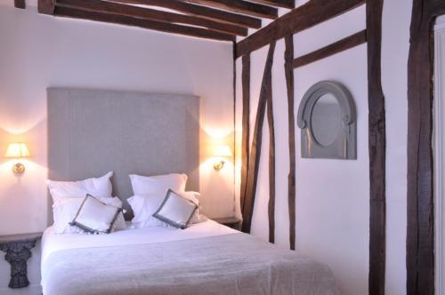 Hotel H�tel Louis II Saint Germain