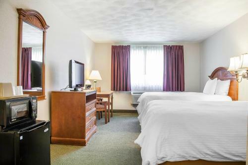 Mainstay Hotel And Conference Center