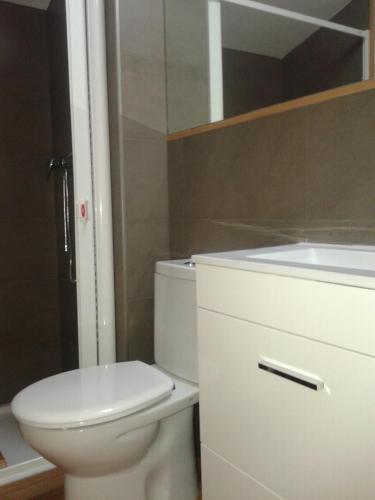 Hostal L'astrolabi Guest House