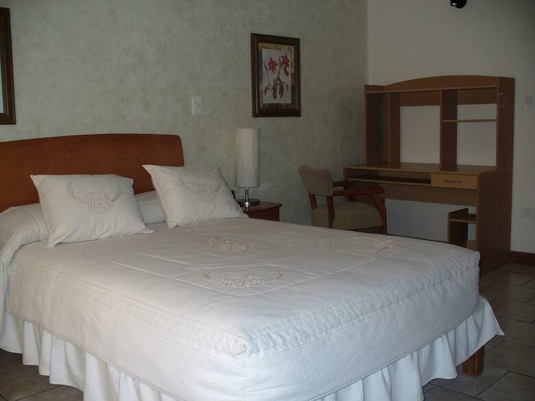 Hotel Confort Ejecutivo Suites Lindavista