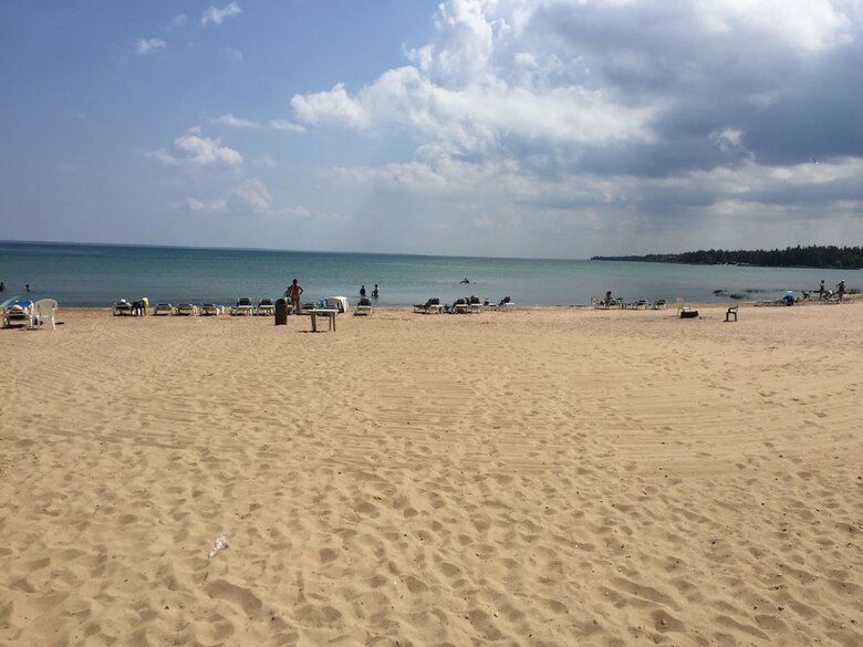 Hotel Fairview Beachfront Inn & Waterpark