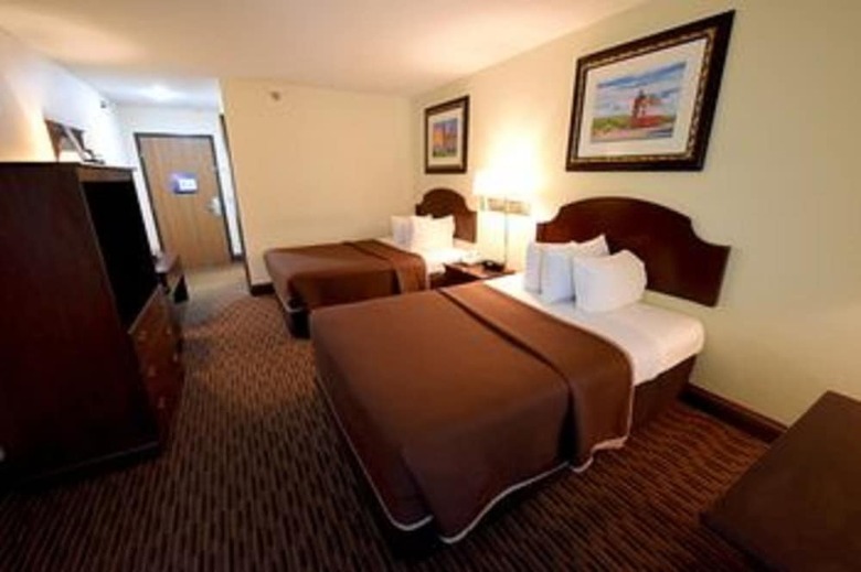 Hotel Fairview Beachfront Inn & Waterpark