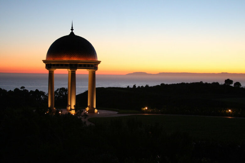 Hotel Resort At Pelican Hill