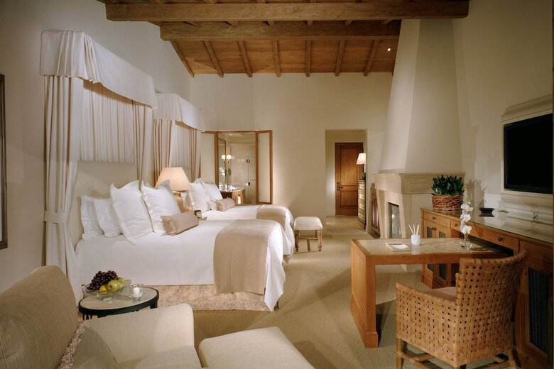 Hotel Resort At Pelican Hill