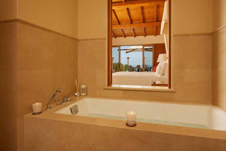 Hotel Resort At Pelican Hill