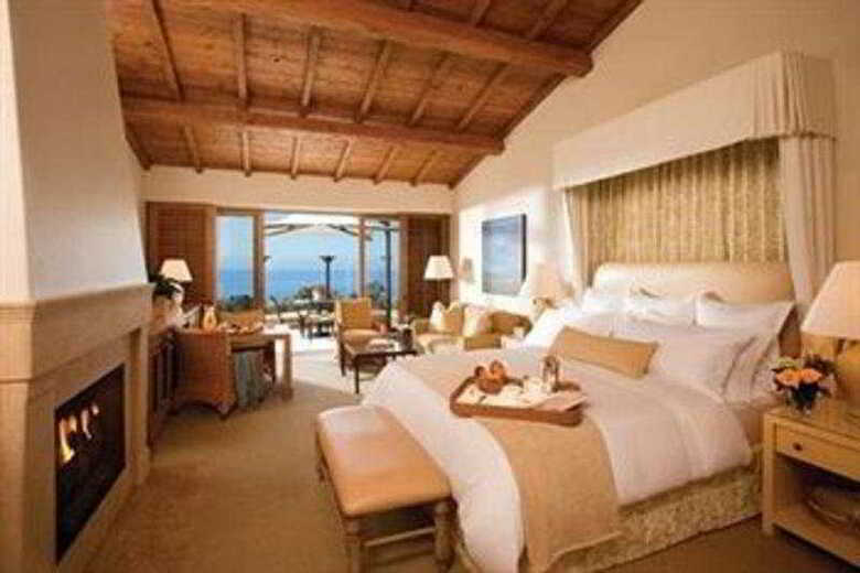 Hotel Resort At Pelican Hill