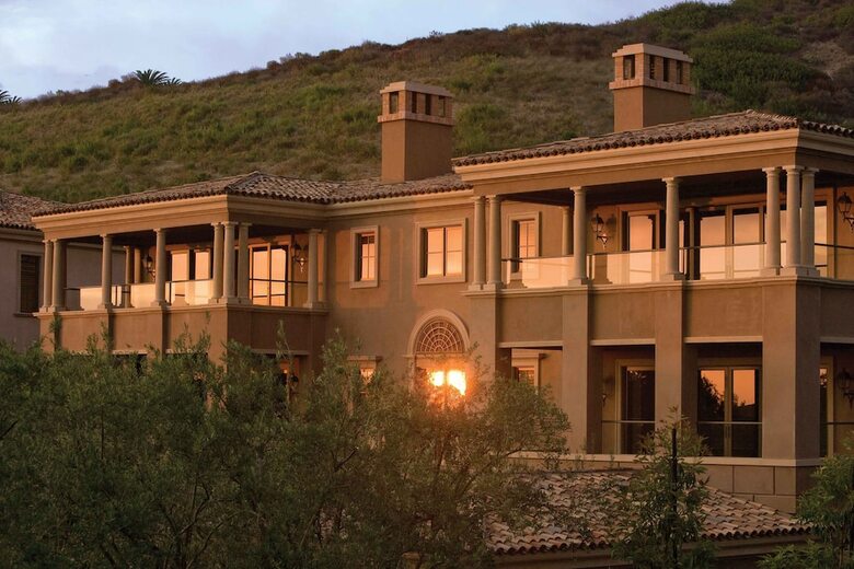 Hotel Resort At Pelican Hill