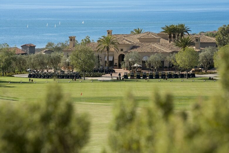 Hotel Resort At Pelican Hill