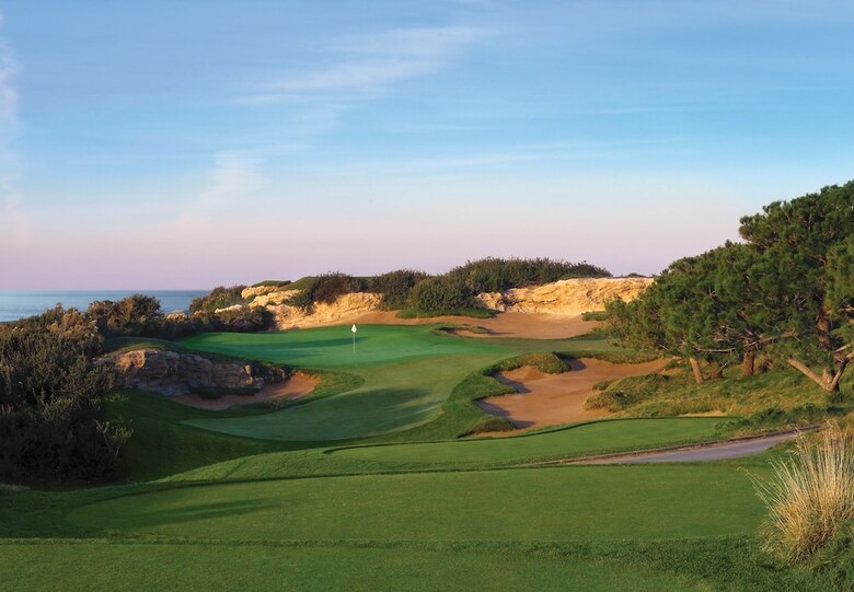 Hotel Resort At Pelican Hill
