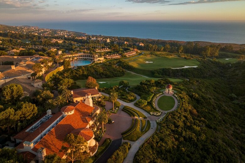 Hotel Resort At Pelican Hill