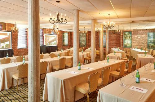 Hotel The Historic Brookstown Inn