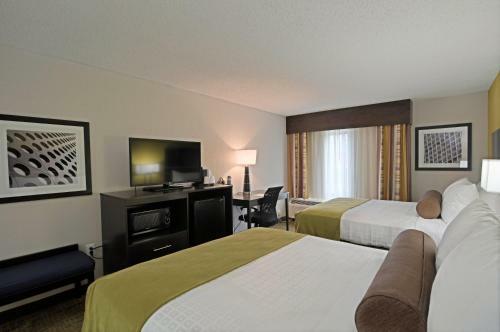 Hotel Best Western Plus Hanes Mall