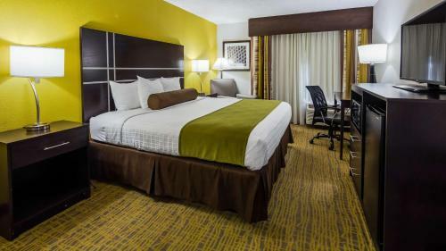 Hotel Best Western Plus Hanes Mall