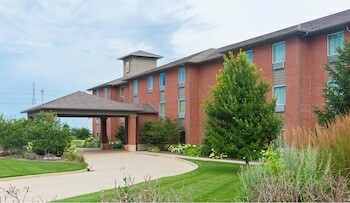 Parke Regency Hotel And Conference Center