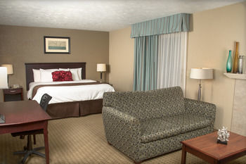Eastland Suites Hotel & Conference Center