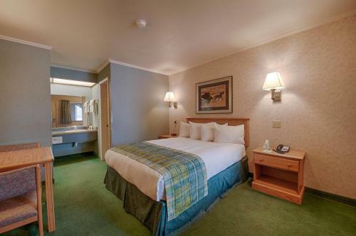 Motel Brandin' Iron Inn