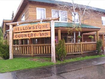 Hotel Yellowstone Country Inn