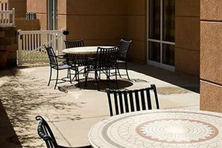 Hotel Fairfield Inn & Suites By Marriott Rogers